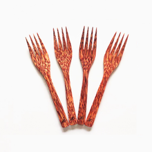 Load image into Gallery viewer, Coconut wood fork
