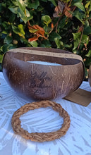 Load image into Gallery viewer, Coconut Candle- Single wooden wick
